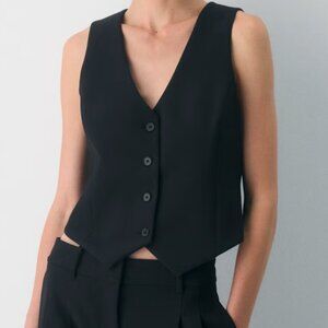 Babaton Deniro Vest - (Re)ssential